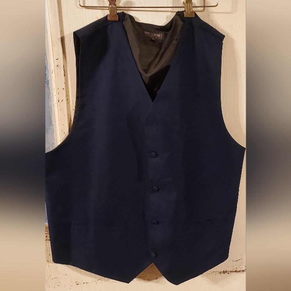 Men's formalwear navy blue vest, large